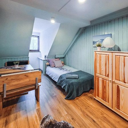 Апартаменты Apartament Z Widokiem Na Giewont, Krupowki 48 "Budynek Polskich Kolei Linowych" Закопане Экстерьер фото